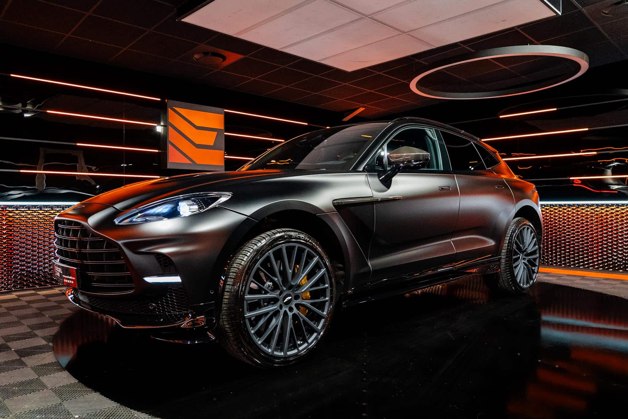 ASTON MARTIN DBX 707 4.0 V8 - Excel Car