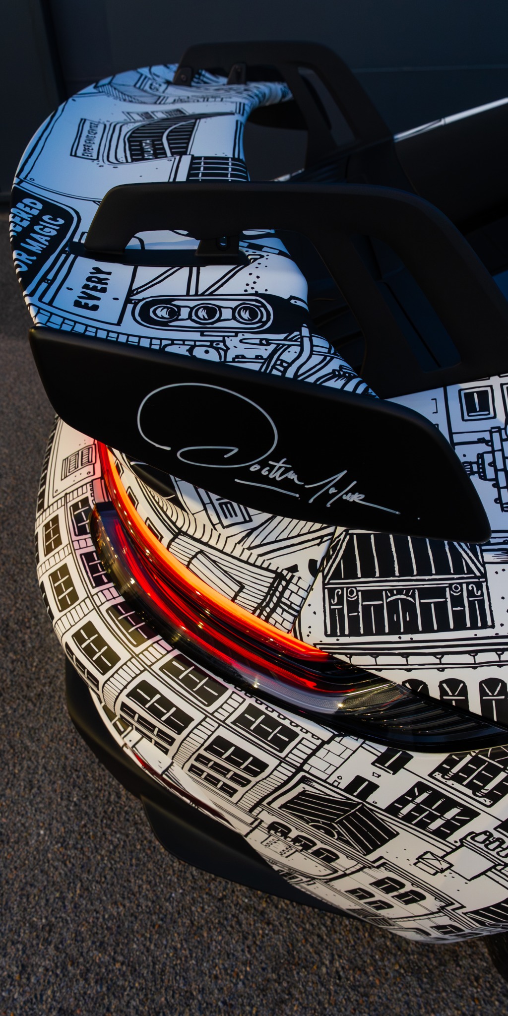 Porsche 911 GT3 Dr Paper — vue arrière