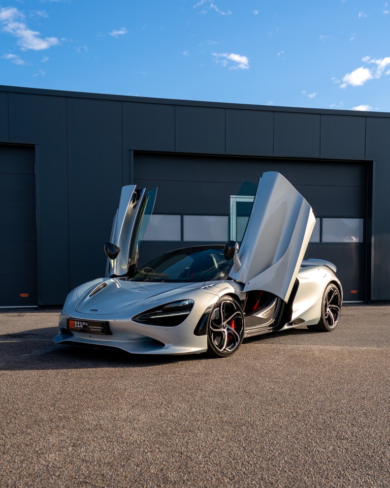 McLaren 750S Spider, supercar britannique vue chez Excel Car à Rivesaltes