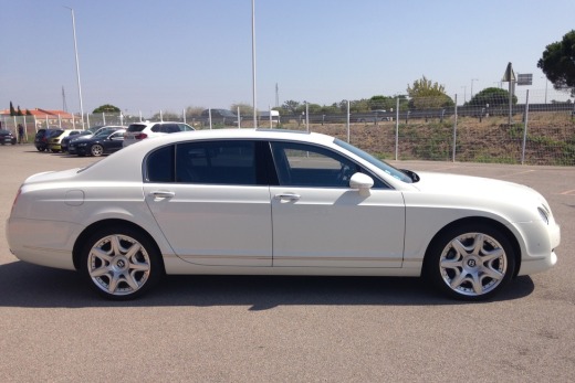 BENTLEY CONTINENTAL FLYING SPUR 6.0L W12 560 QUATTRO TIPTRONIC