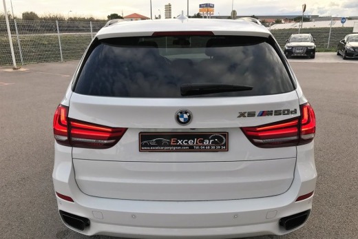 BMW X5 M50D 381