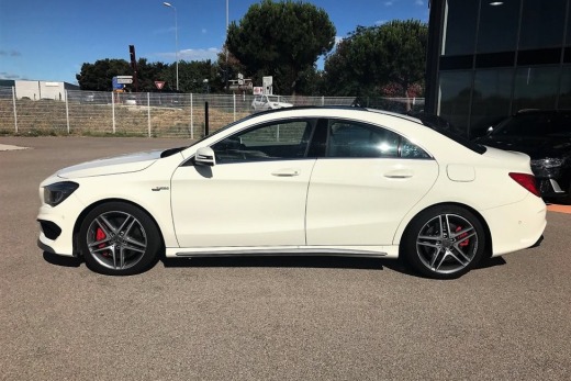 MERCEDES BENZ CLA 45 AMG 4MATIC 7G-DCT