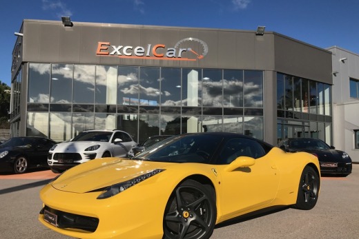 FERRARI 458 ITALIA