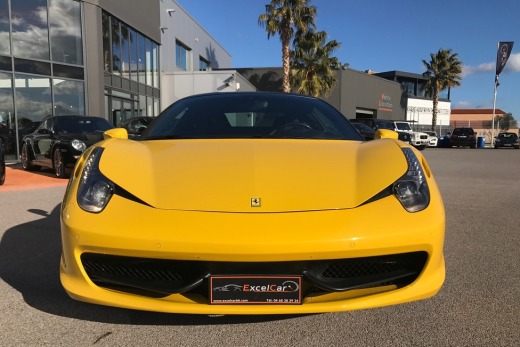 FERRARI 458 ITALIA