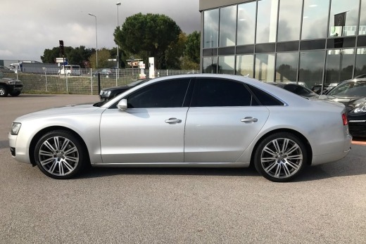 AUDI A8 4.2 TDI 350 DPF QUATTRO AVUS