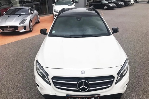 MERCEDES BENZ GLA 220 CDI SENSATION 7G-TRONIC