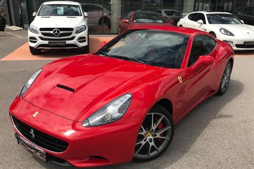 FERRARI CALIFORNIA 4.3 V8 460 DCT7