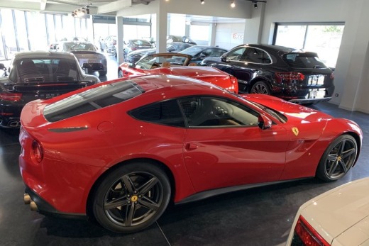 FERRARI F12 BERLINETTA