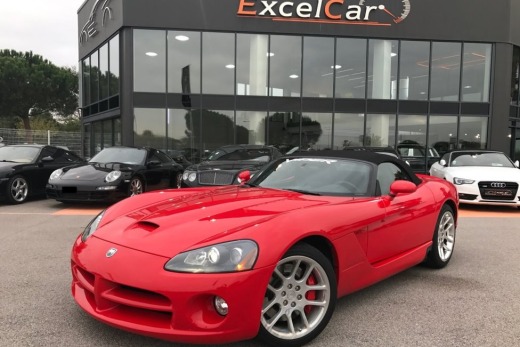 DODGE VIPER SRT-10
