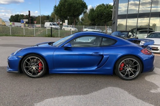 PORSCHE CAYMAN GT4 385