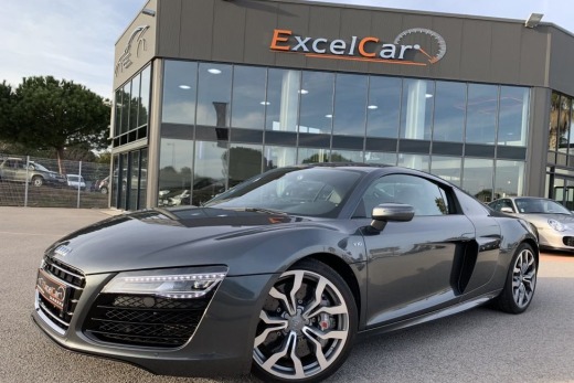 AUDI R8 COUPE 5.2L V10 525 S-TRONIC