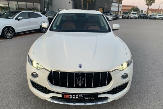 MASERATI LEVANTE Q4 3.0 V6 350 GRANLUSSO