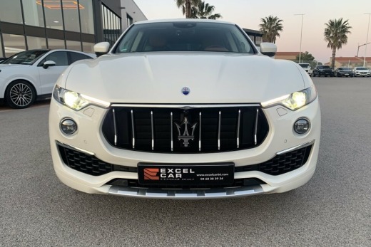 MASERATI LEVANTE Q4 3.0 V6 350 GRANLUSSO