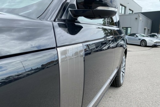 LAND ROVER RANGE ROVER MARK 4 P400E AUTOBIOGRAPHY SWB
