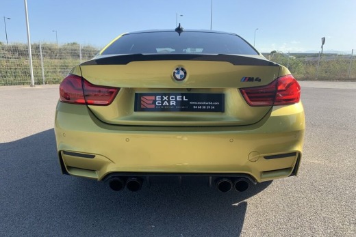 BMW M4 PERFORMANCE COUPE 431 DKG AKRAPOVIC