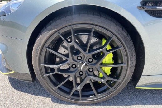 ASTON MARTIN RAPIDE V12 604CH AMR