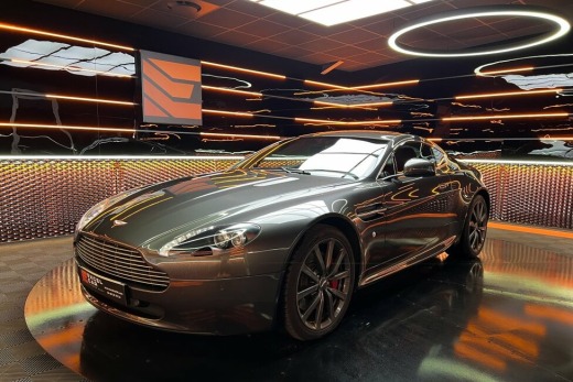 ASTON MARTIN V8 VANTAGE COUPE 4.7 420 SPORTSHIFT