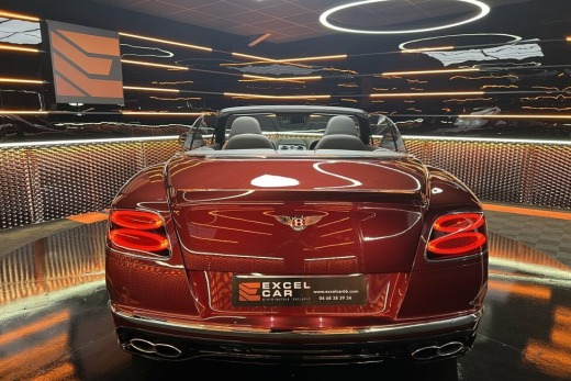 BENTLEY CONTINENTAL GTC 2 4.0 V8 S 528