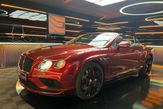 BENTLEY CONTINENTAL GTC 2 4.0 V8 S 528