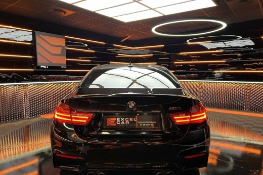 BMW M4 COUPE 431 DKG