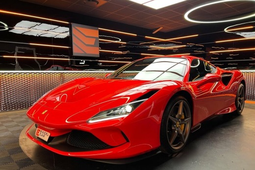 FERRARI F8 TRIBUTO COUPE 3.9 DCT