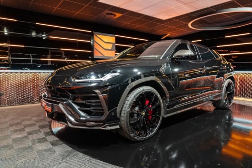 LAMBORGHINI URUS 4.0L V8 650CH