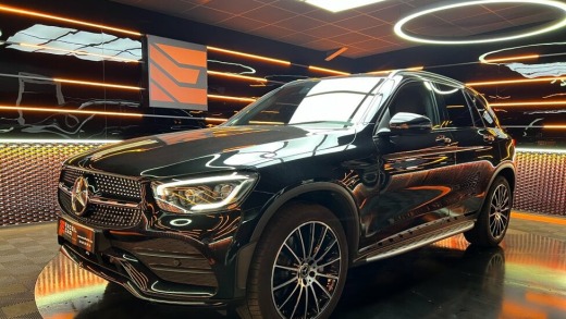 MERCEDES GLC 300 D AMG LINE 4 MATIC