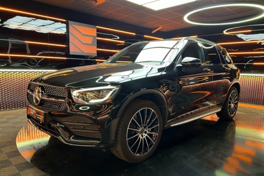 MERCEDES GLC 300 D AMG LINE 4 MATIC