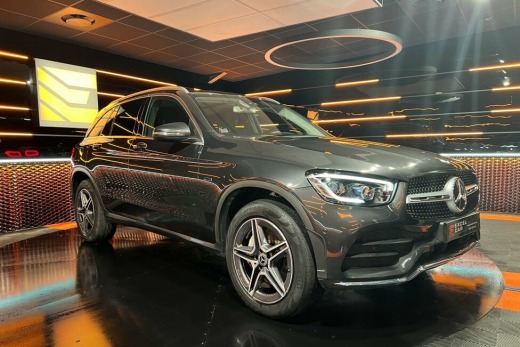 MERCEDES GLC 300 E AMG LINE