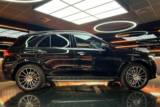 Mercedes