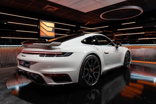 PORSCHE 992 COUPE TURBO S 650 PDK