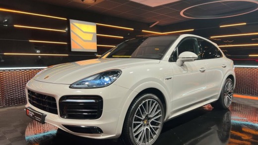 PORSCHE CAYENNE COUPÉ E-HYBRID 462
