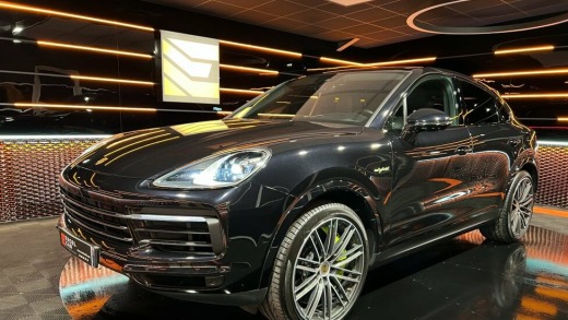 PORSCHE CAYENNE COUPE HYBRIDE 462