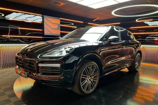 PORSCHE CAYENNE COUPE TURBO S E-HYBRIDE 680 TIPTRONIC 8