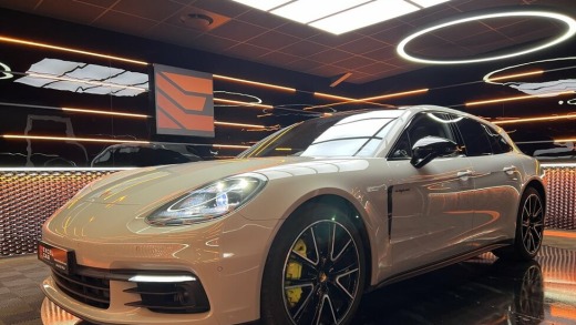 PORSCHE PANAMERA 4 E-HYBRIDE 462 SPORT TURISMO