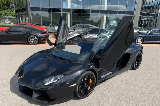 LAMBORGHINI AVENTADOR COUPE 6.5L V12 LP700-4 E-GEAR