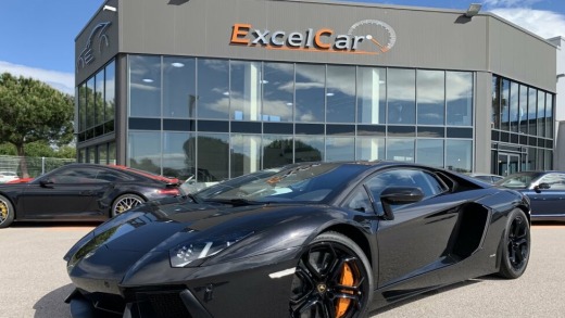 LAMBORGHINI AVENTADOR COUPE 6.5L V12 LP700-4 E-GEAR