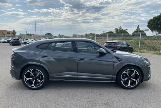 LAMBORGHINI URUS 4.0 V8 650