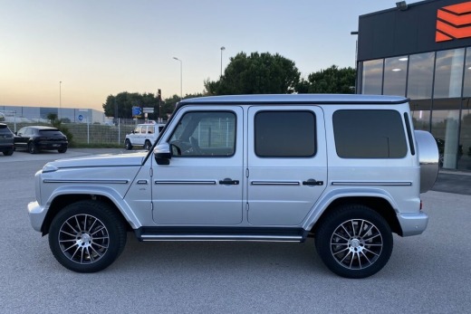 MERCEDES BENZ G500 AMG LINE 421CH