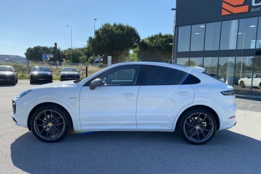 PORSCHE CAYENNE COUPE HYBRIDE 462 PACK SPORT DE CONCEPTION ALLÉGÉE