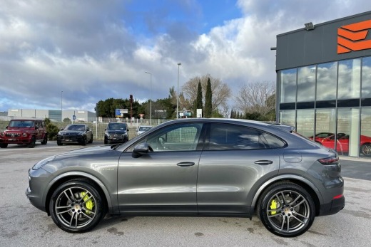 PORSCHE CAYENNE COUPE HYBRIDE 462