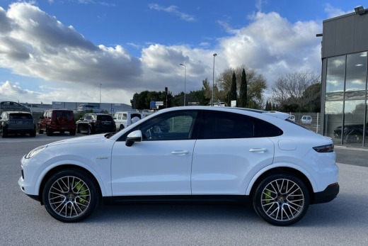 PORSCHE CAYENNE COUPE HYBRIDE 462