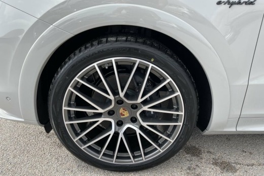PORSCHE CAYENNE COUPE HYBRIDE 462