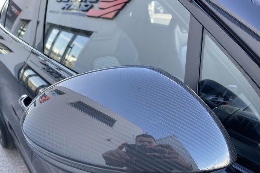 PORSCHE CAYENNE TURBO S E-HYBRID COUPE PACK SPORT DE CONCEPTION ALLEGÉE EN CARBONE 680CH