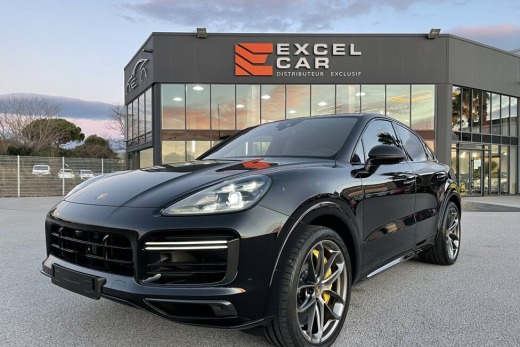 PORSCHE CAYENNE TURBO S E-HYBRID COUPE PACK SPORT DE CONCEPTION ALLEGÉE EN CARBONE 680CH