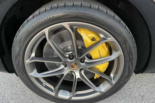 PORSCHE CAYENNE TURBO S E-HYBRID COUPE PACK SPORT DE CONCEPTION ALLEGÉE EN CARBONE 680CH