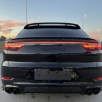 PORSCHE CAYENNE TURBO S E-HYBRID COUPE PACK SPORT DE CONCEPTION ALLEGÉE EN CARBONE 680CH