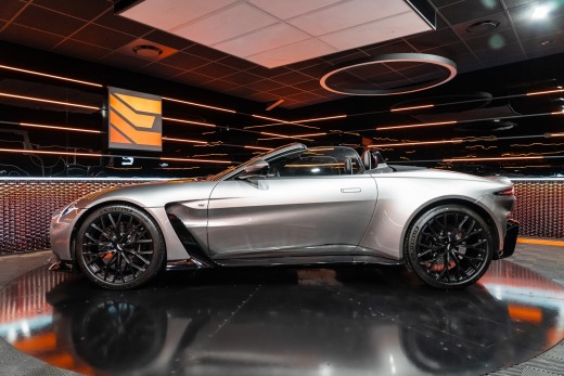 ASTON MARTIN DBS SUPERLEGGERA 5.2 V12 725CH