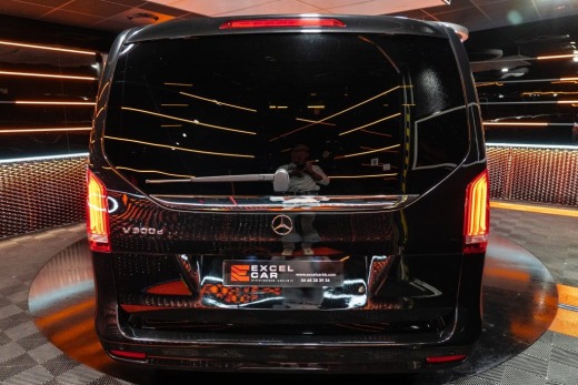 MERCEDES CLASSE V 300D AVANTGARDE EXTRALONG 8PL