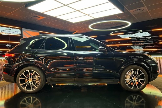 PORSCHE CAYENNE 3.0 L V6 340CH